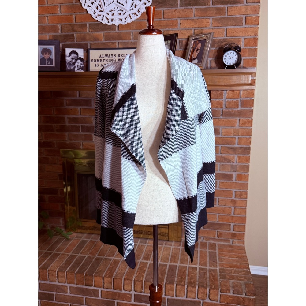 Cable & Gauge Cardigan Women Black White Striped Draped Waterfall Medium